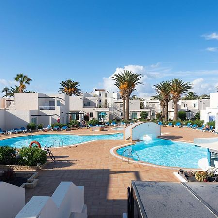 Homeforguest Apartamento 15 Con Terraza Y Piscina En Corralejo Exterior photo