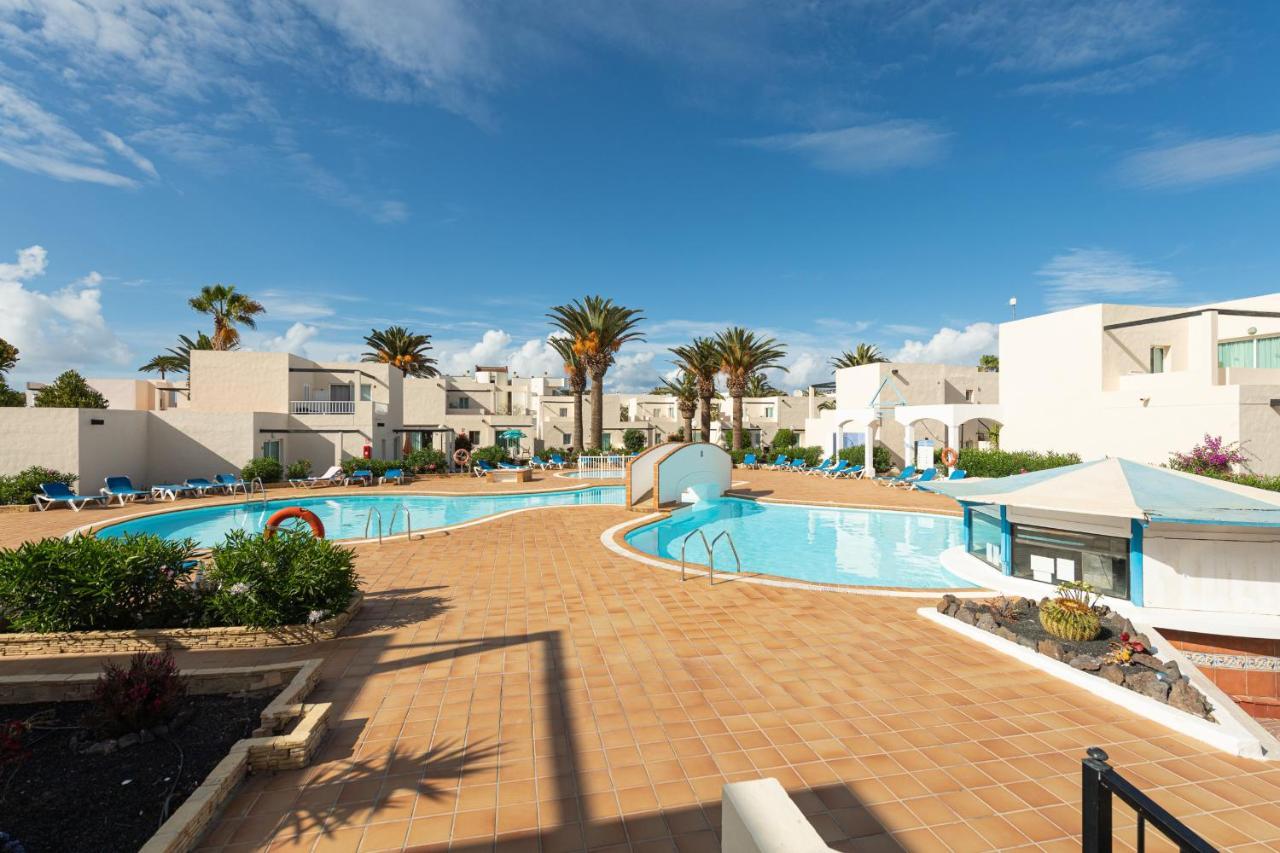 Homeforguest Apartamento 15 Con Terraza Y Piscina En Corralejo Exterior photo