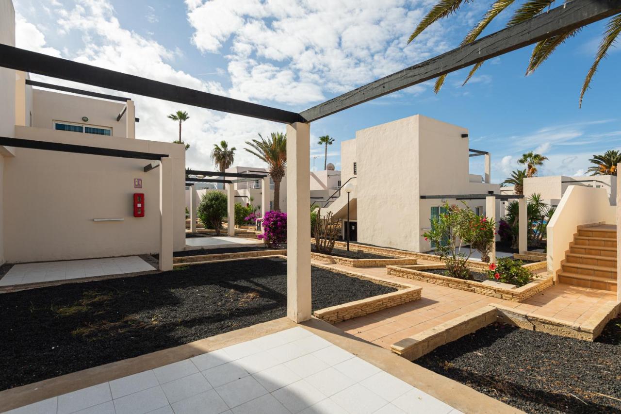 Homeforguest Apartamento 15 Con Terraza Y Piscina En Corralejo Exterior photo
