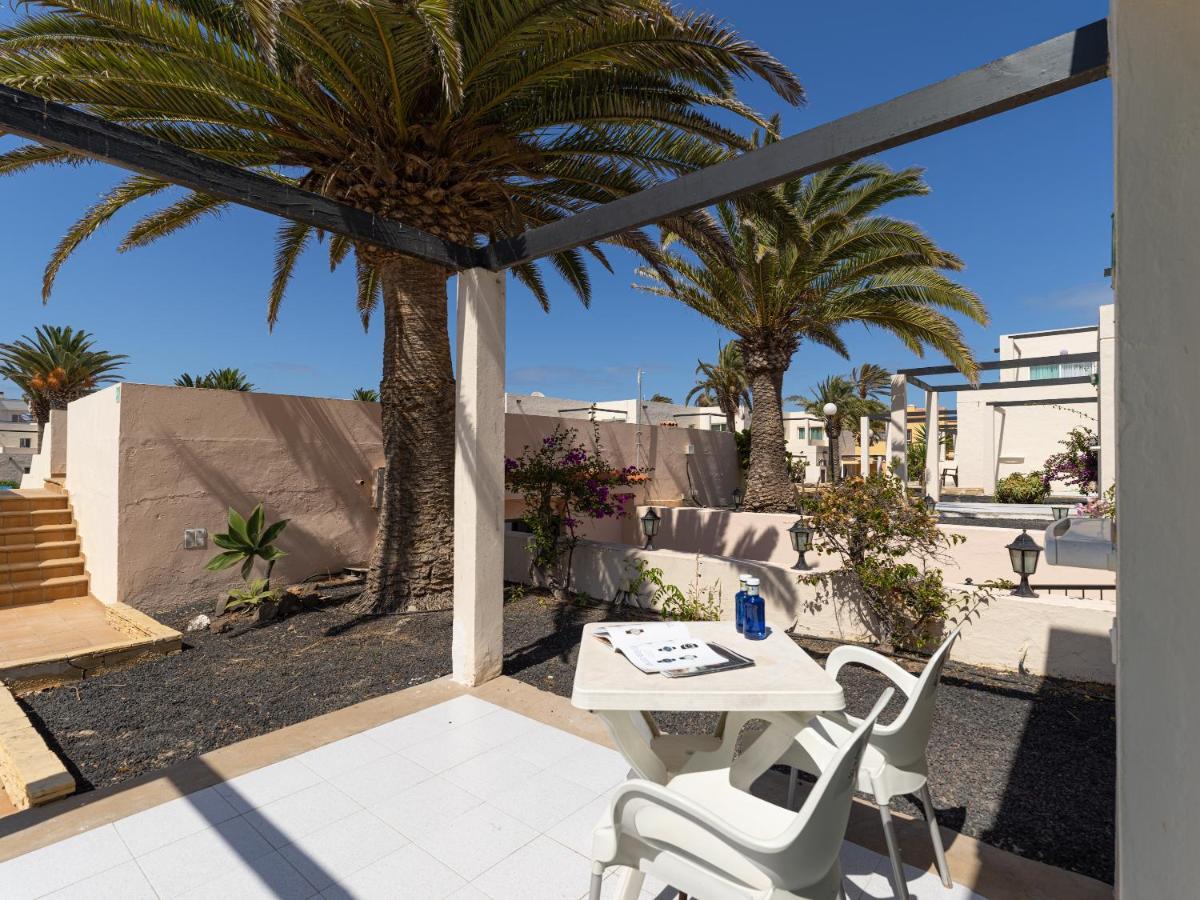 Homeforguest Apartamento 15 Con Terraza Y Piscina En Corralejo Exterior photo