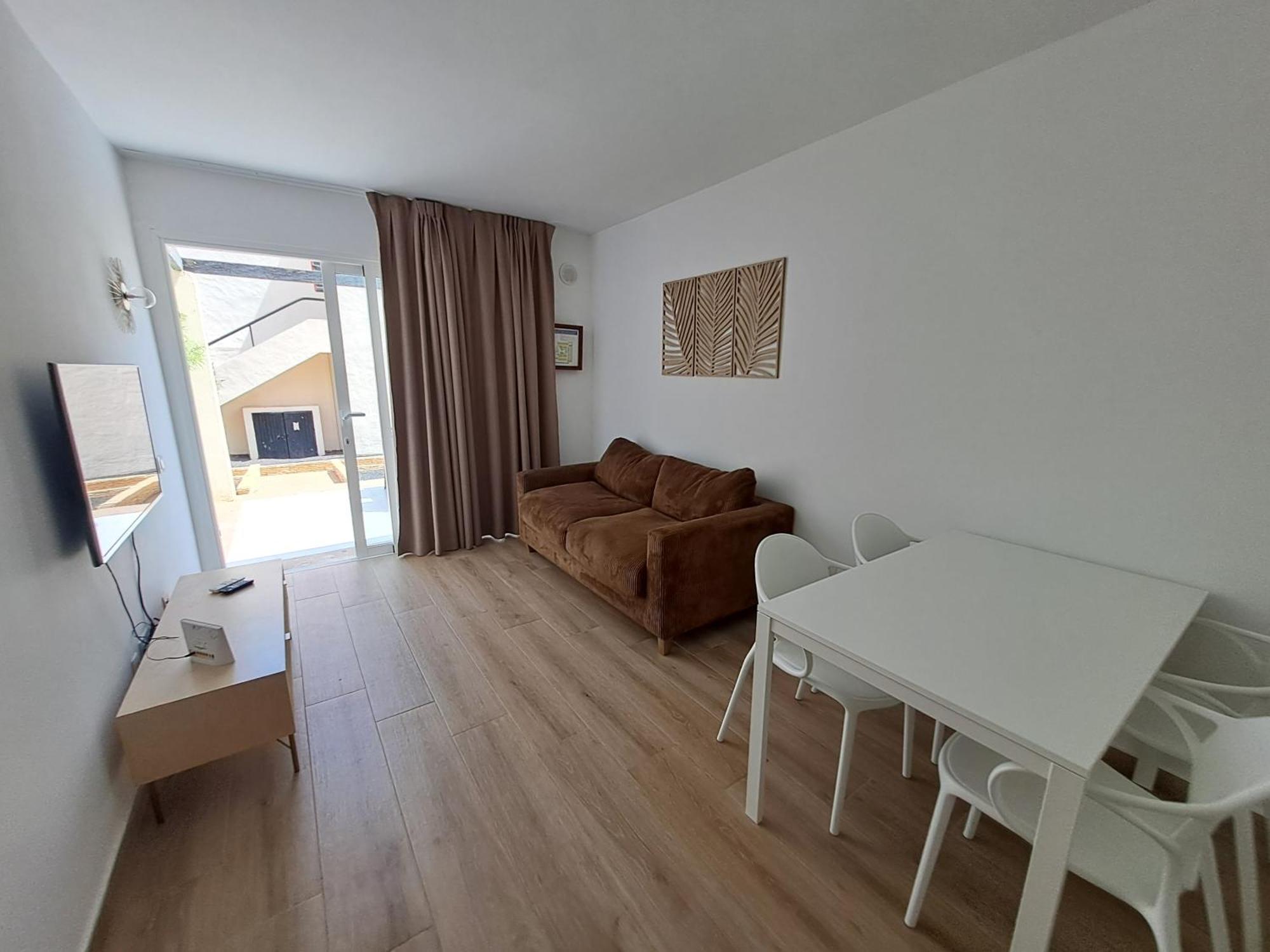 Homeforguest Apartamento 15 Con Terraza Y Piscina En Corralejo Exterior photo